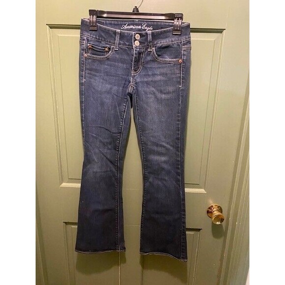 American Eagle Artist Jeans Women Sz 2 Short Blue Denim Bootcut Two Button - Picture 1 of 10
